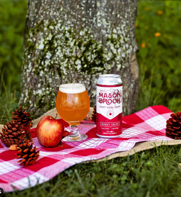 Honey Crisp Mason Brook Cider